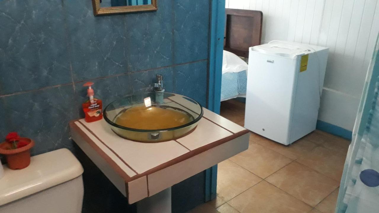 Hotel La Uvita Puerto Limon Kültér fotó