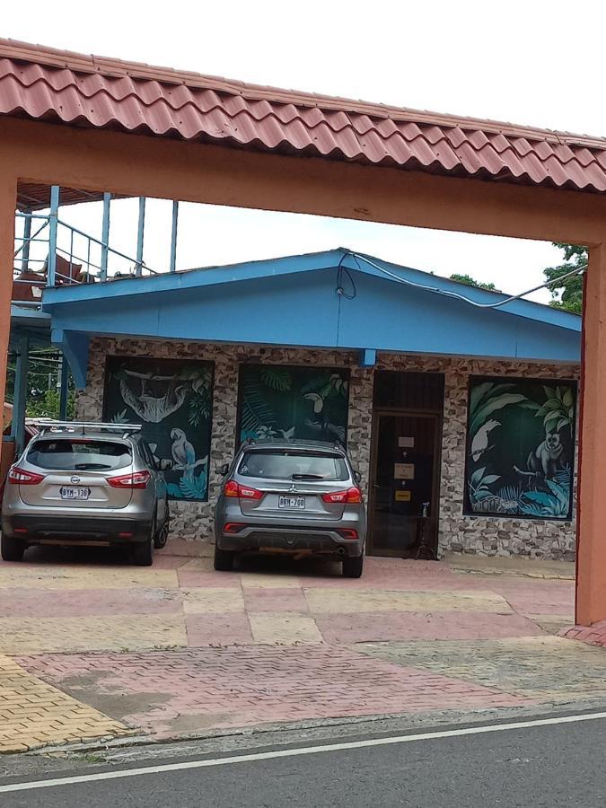 Hotel La Uvita Puerto Limon Kültér fotó