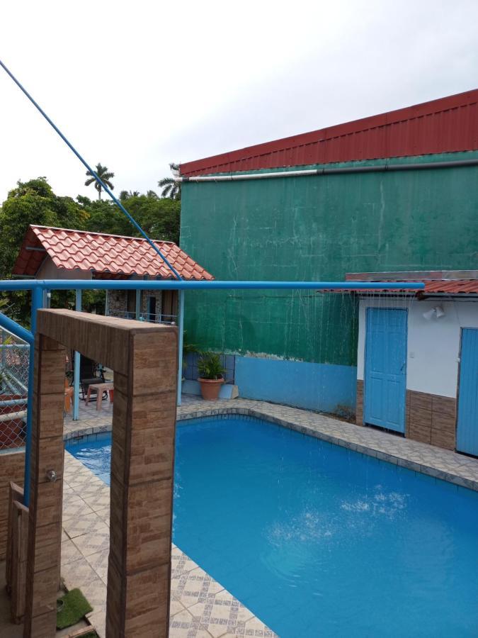 Hotel La Uvita Puerto Limon Kültér fotó