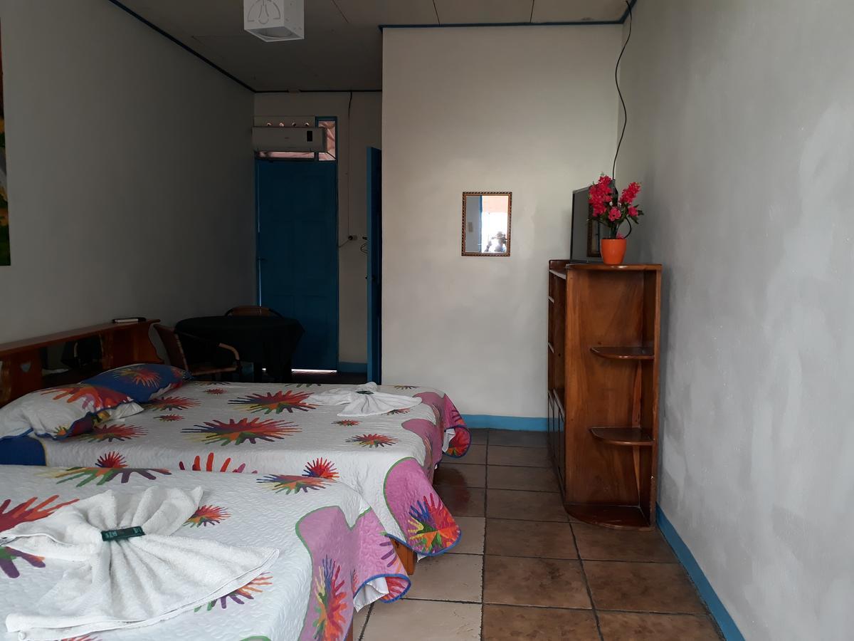 Hotel La Uvita Puerto Limon Kültér fotó